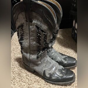 Corral boots
